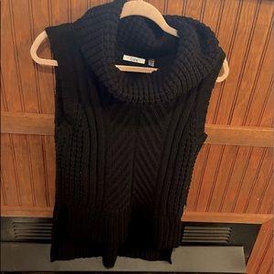 Gorgeous thick cableknit cowl neck With zipper on one side. Hi/low. Never worn